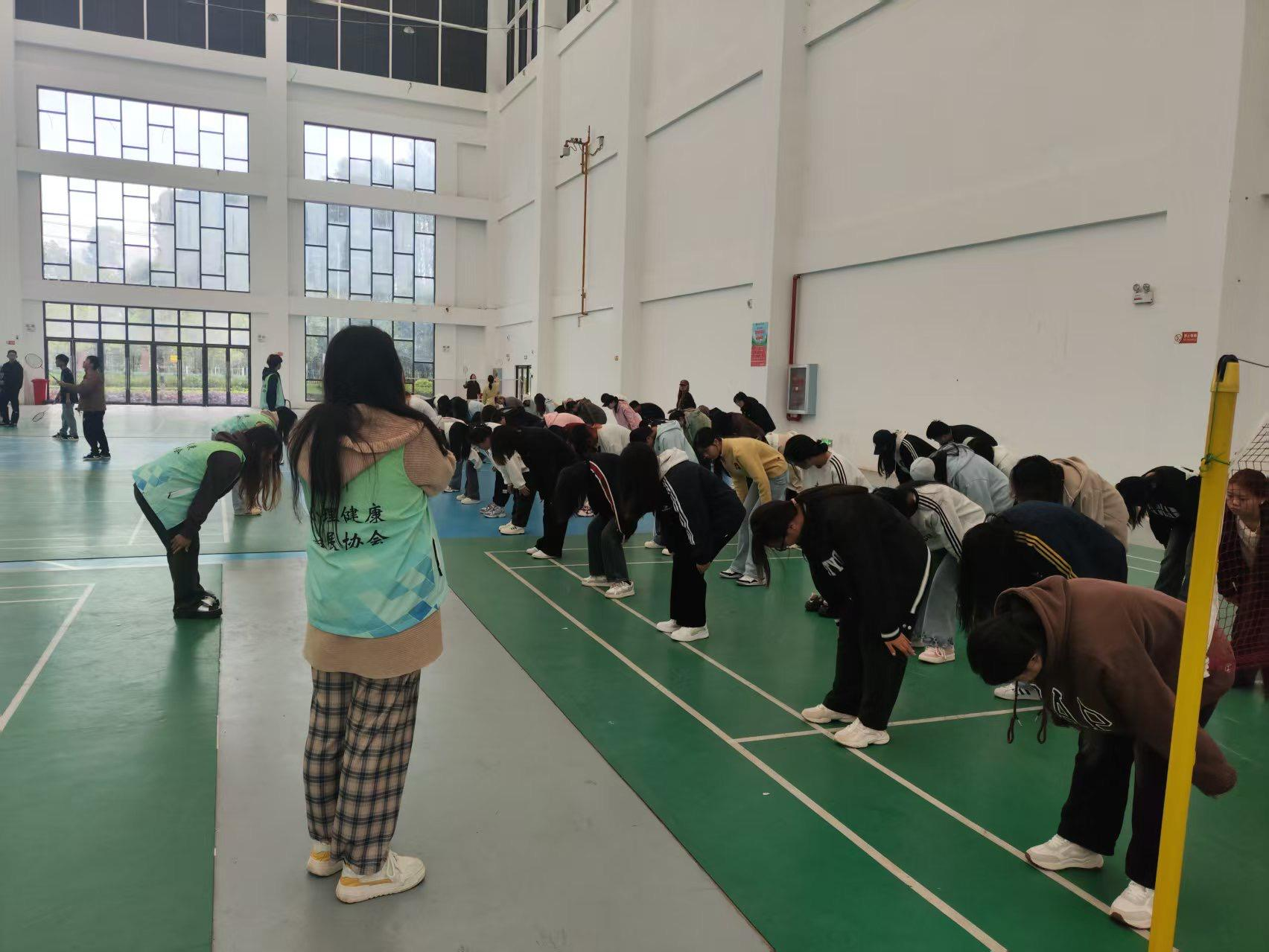 点燃校园活力·个性化运动赋能学生成长——云安产业学院“菜单式”晨练持续进行中